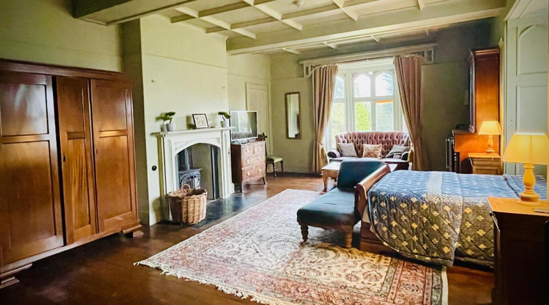 Llanerchydol Hall Suites Welshpool Exterior photo